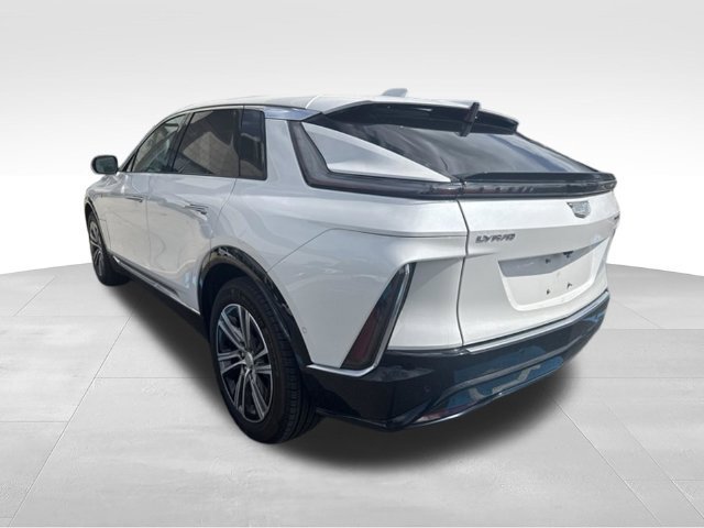 Certified 2024 Cadillac Lyriq Luxury w/ LPO, Floor Liner Package AWD/4WD image 10