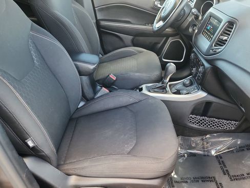 Used 2018 Jeep Compass Sport w/ Tech Group AWD/4WD image 13