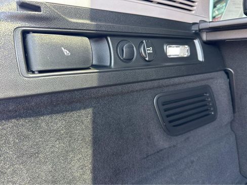 Used 2019 Alfa Romeo Stelvio AWD image 38