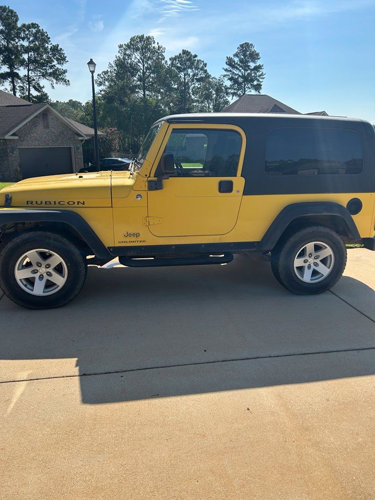 Used 2006 Jeep Wrangler Unlimited Rubicon AWD/4WD image 2