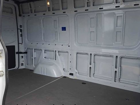 Used 2025 Mercedes-Benz Sprinter 2500 image 15