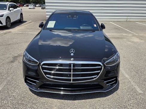Used 2024 Mercedes-Benz S 580 4MATIC Sedan image 2