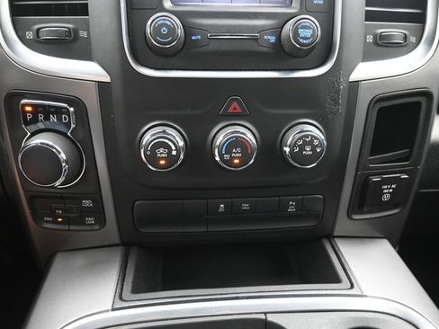 Used 2022 RAM 1500 Warlock AWD/4WD image 17