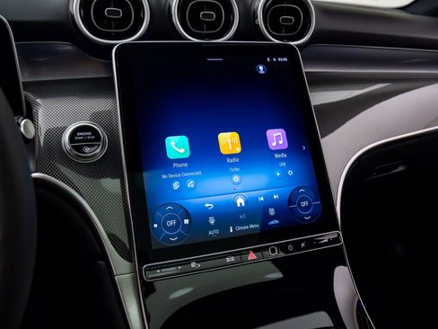 Used 2026 Mercedes-Benz GLC 300 4MATIC image 24