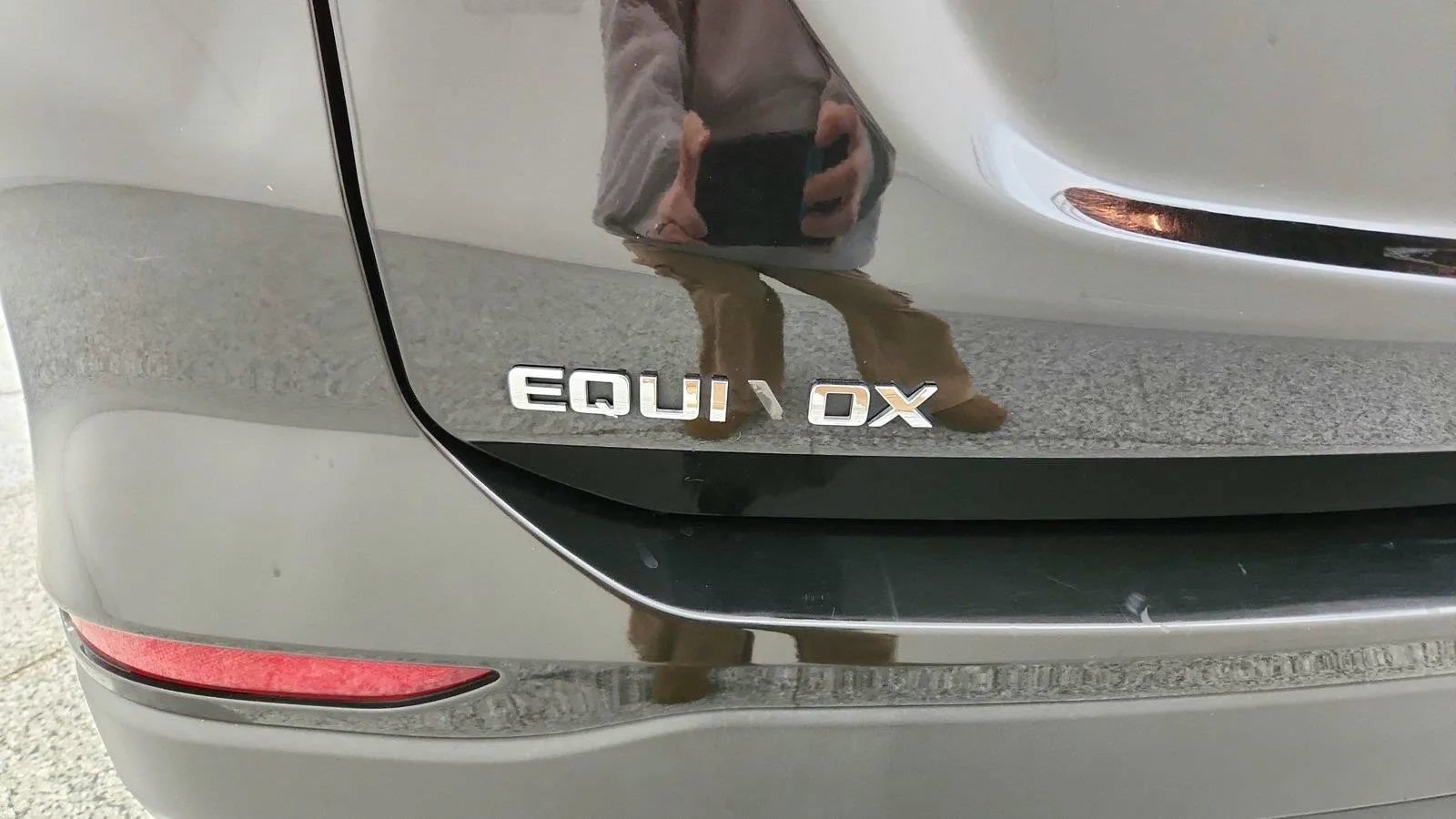 Used 2023 Chevrolet Equinox LS w/ LS Convenience Package FWD image 34