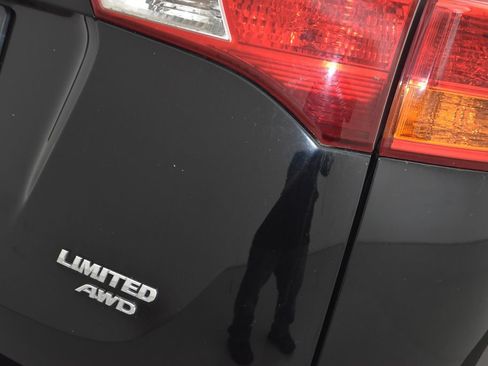 Used 2013 Toyota RAV4 Limited AWD/4WD image 38