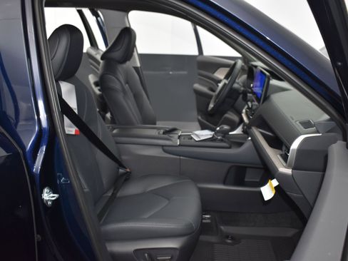 Used 2025 Toyota Grand Highlander AWD Hybrid image 25