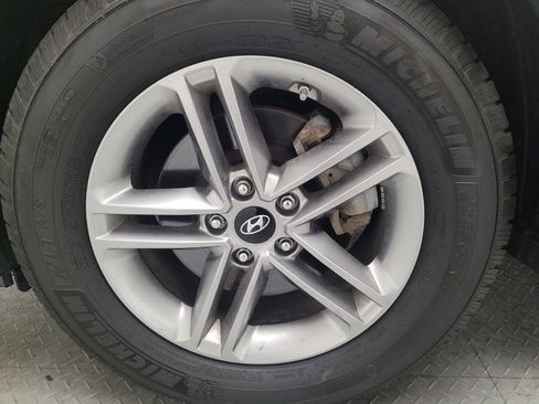 Used 2018 Hyundai Santa Fe Sport AWD/4WD image 31