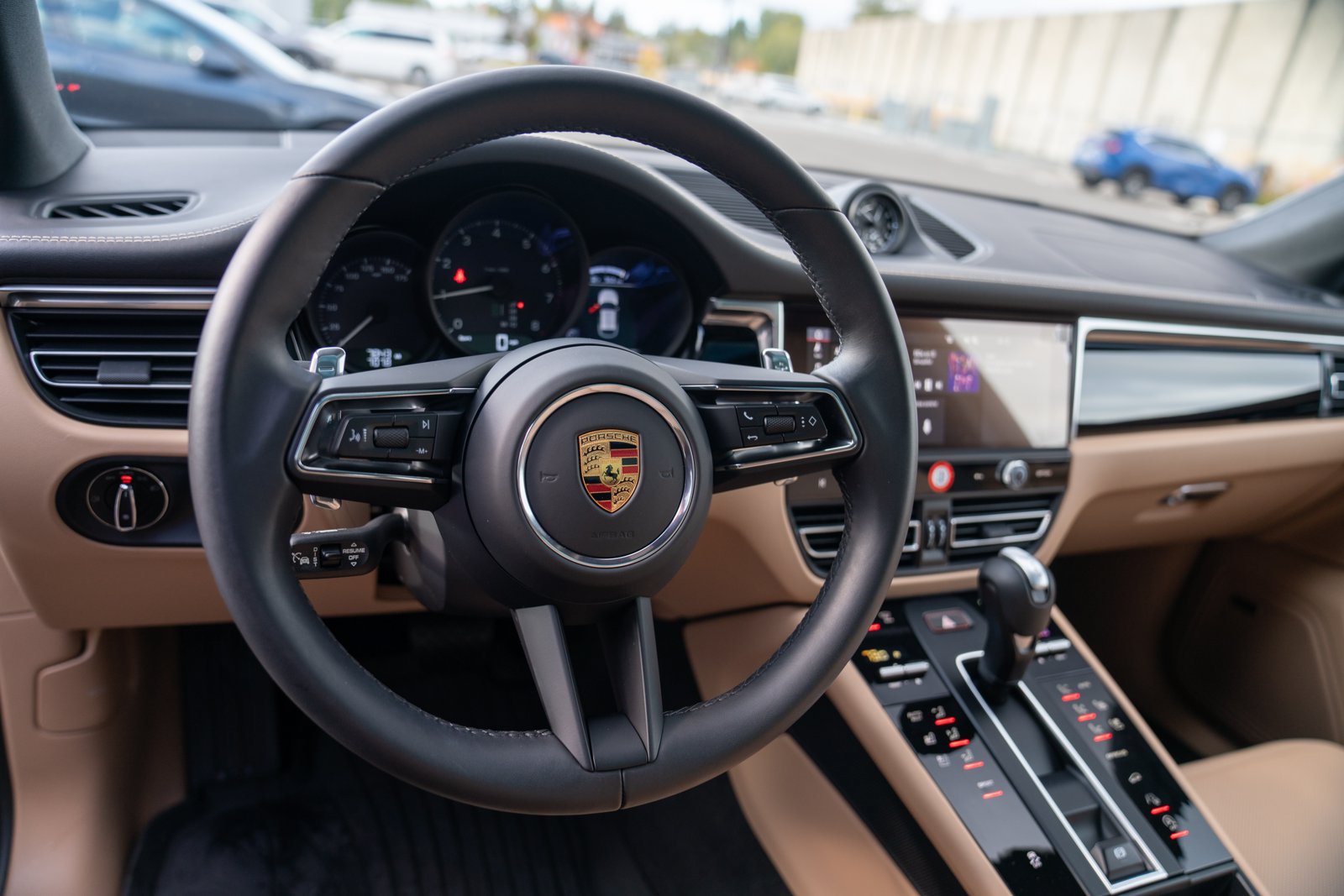 Certified 2026 Porsche Macan AWD/4WD image 14