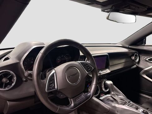 Used 2017 Chevrolet Camaro SS RWD image 10