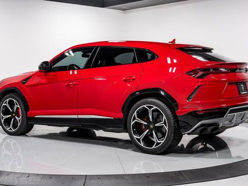 Used 2019 Lamborghini Urus image 5