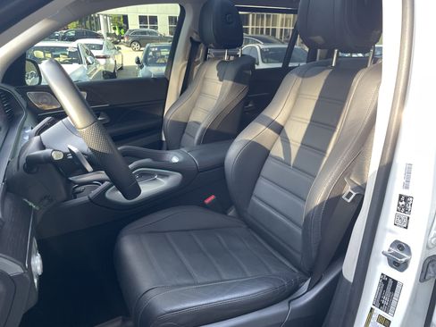 Certified 2023 Mercedes-Benz GLS 580 4MATIC image 22