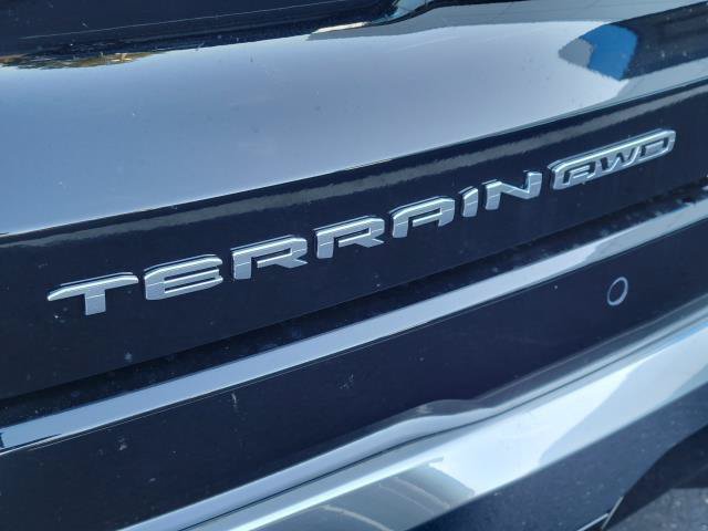 New 2027 GMC Terrain Denali w/ LPO, Floor Liner Package AWD/4WD image 7