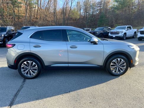 Used 2025 Buick Envision Preferred image 39