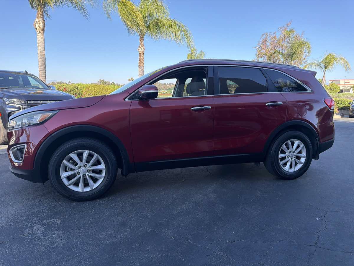 Used 2016 Kia Sorento FWD w/ LX Convenience Package image 15