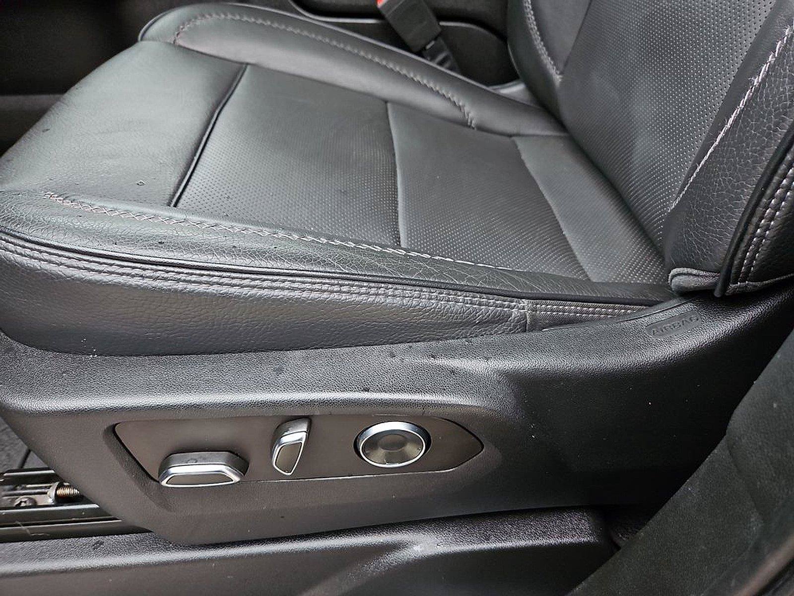 Used 2023 GMC Yukon Denali AWD/4WD image 24