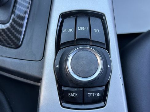 Used 2017 BMW 320i Sedan RWD image 28