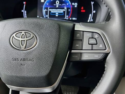 New 2026 Toyota Grand Highlander FWD image 17
