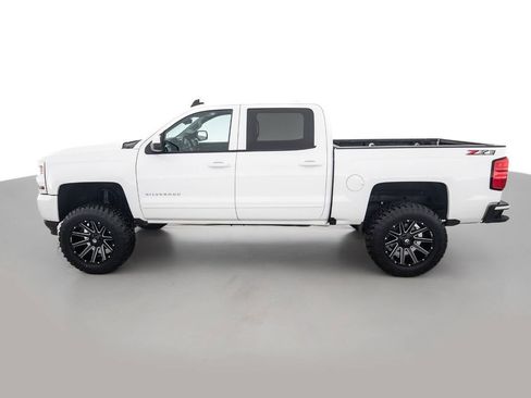 Used 2018 Chevrolet Silverado 1500 LT w/ All Star Edition image 8