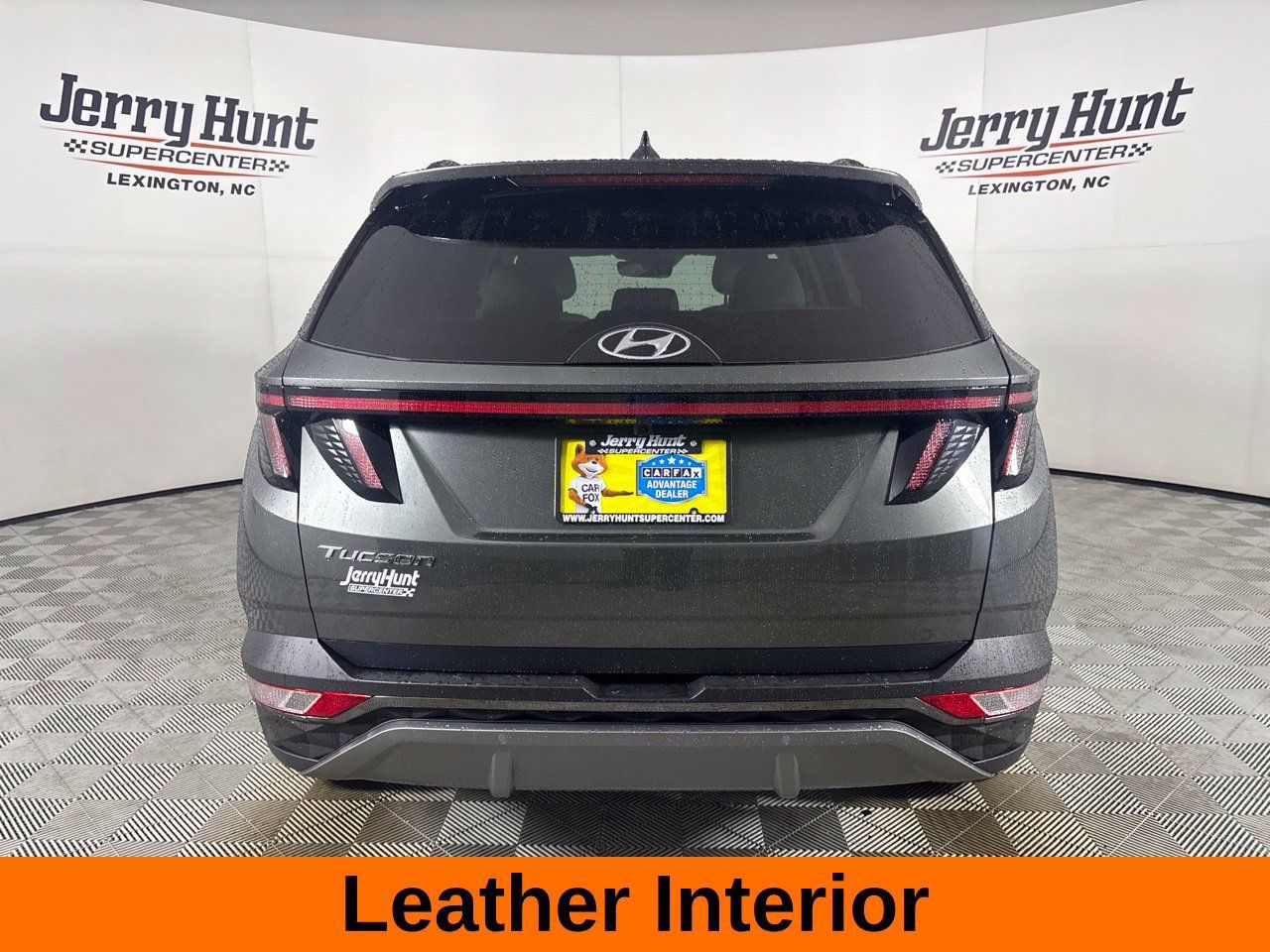 Used 2023 Hyundai Tucson Limited w/ Winter Package FWD image 7