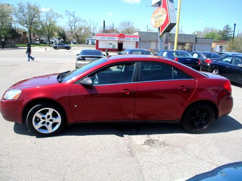 Used 2009 Pontiac G6 Sedan w/ Preferred Package image 4