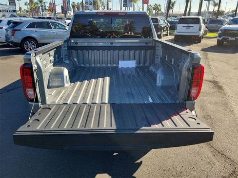 Used 2026 GMC Sierra 1500 Elevation image 25