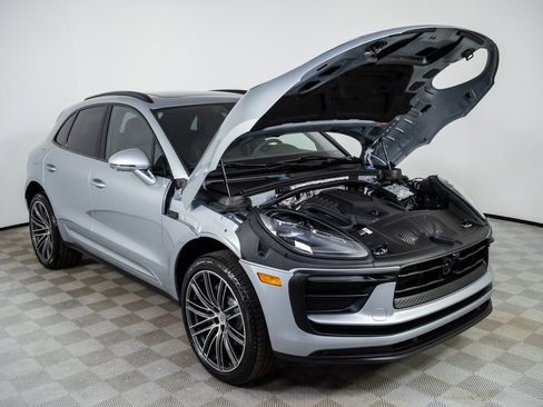 New 2026 Porsche Macan AWD/4WD image 34