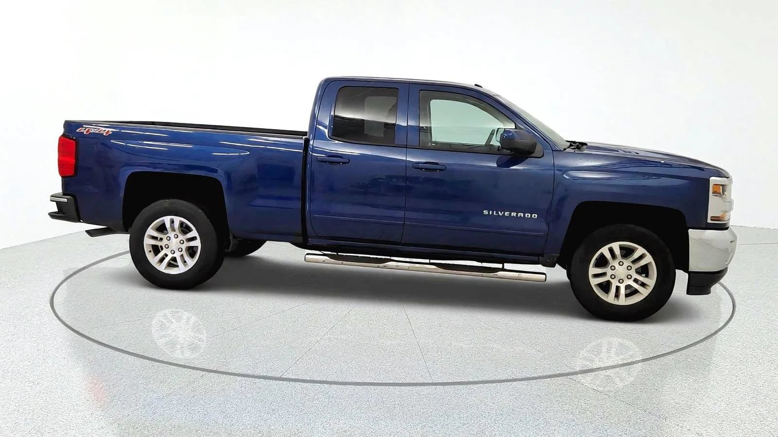Used 2017 Chevrolet Silverado 1500 LT w/ All Star Edition AWD/4WD image 10