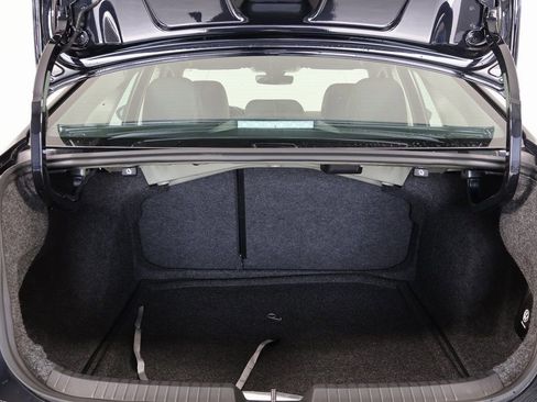 Used 2024 Volkswagen Jetta SE FWD image 12