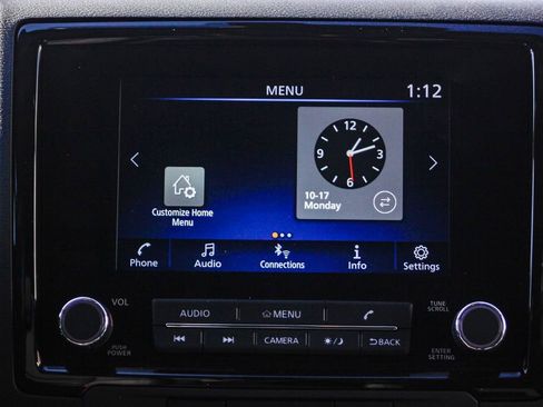 Used 2024 Nissan Frontier SV w/ SV Convenience Package image 15