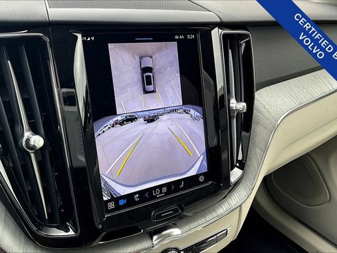 Used 2025 Volvo XC60 T8 Plus w/ Protection Package Premier image 30