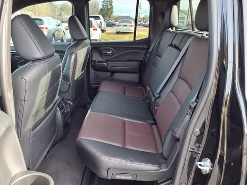 Used 2022 Honda Ridgeline Black Edition image 14