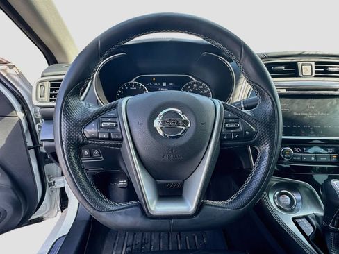Used 2019 Nissan Maxima Platinum w/ Sport Mat Group FWD image 11