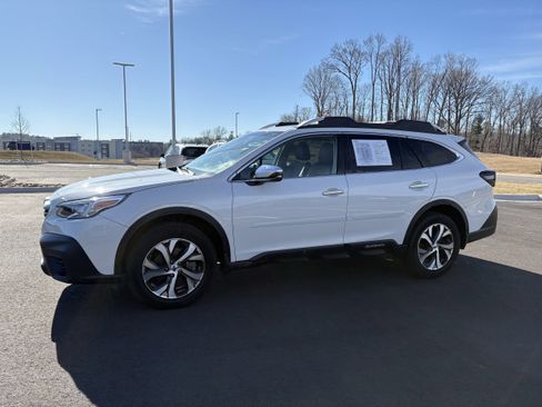 Used 2021 Subaru Outback Touring XT image 4
