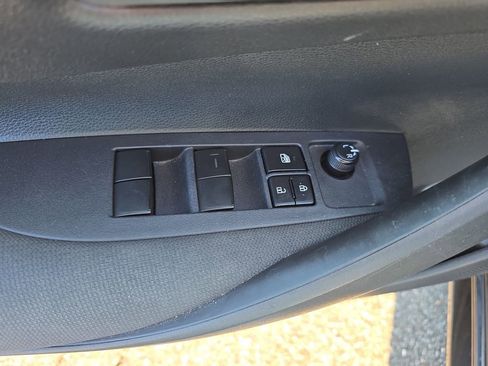 Used 2023 Toyota Corolla LE image 21