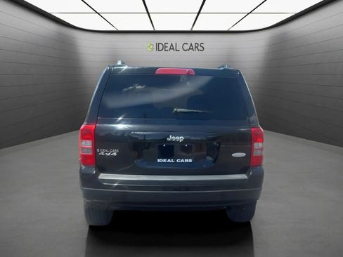Used 2017 Jeep Patriot Latitude AWD/4WD image 6