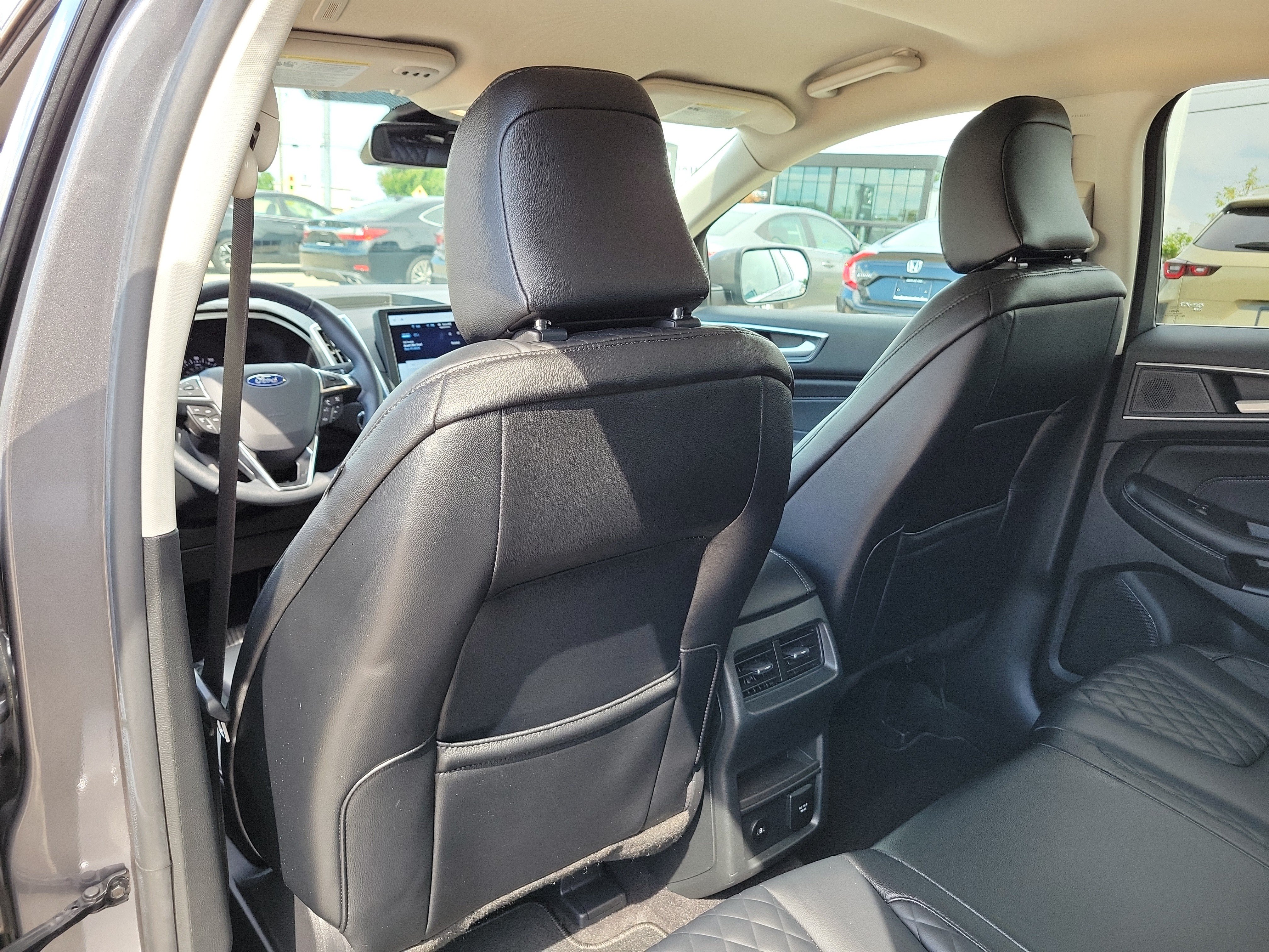 Used 2024 Ford Edge Titanium AWD/4WD image 15