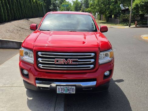 Used 2015 GMC Canyon SLE w/ All-Terrain Package AWD/4WD image 2