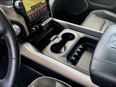 Used 2019 RAM 1500 Laramie AWD/4WD image 14