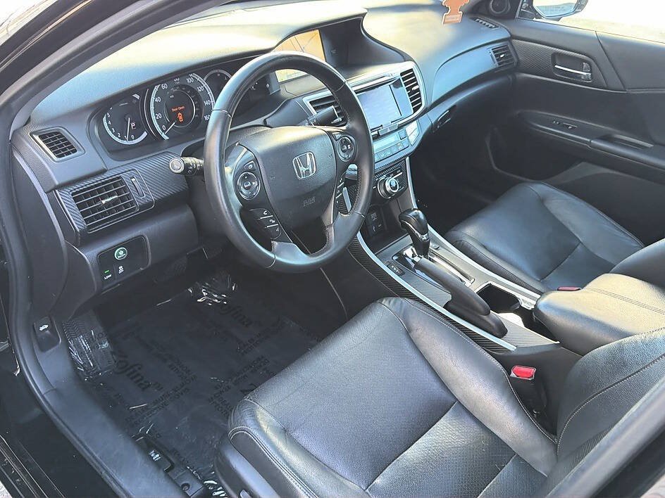 Used 2014 Honda Accord Touring image 4