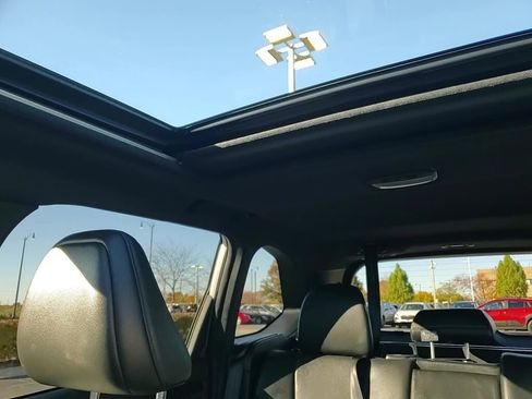 Certified 2025 Subaru Forester Limited image 27