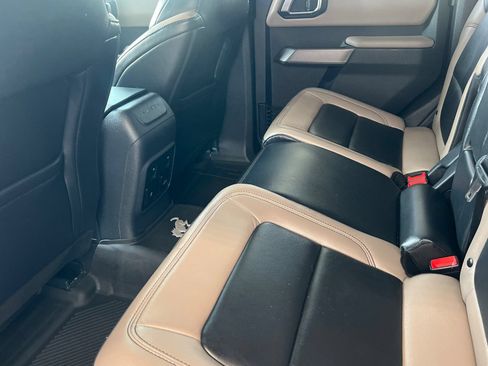 Used 2021 Ford Bronco Wildtrak AWD/4WD image 9