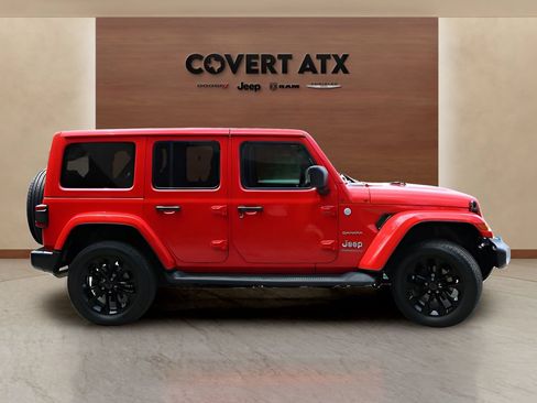 Used 2024 Jeep Wrangler Unlimited Sahara AWD/4WD image 6