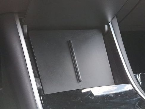 Used 2018 Tesla Model 3 Long Range RWD image 28