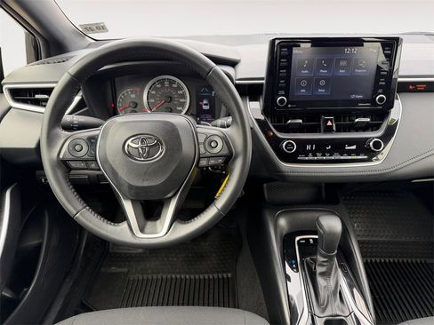 Used 2022 Toyota Corolla SE image 15