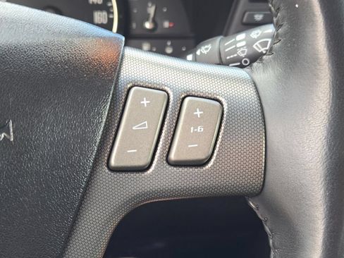 Used 2007 Cadillac XLR RWD image 23