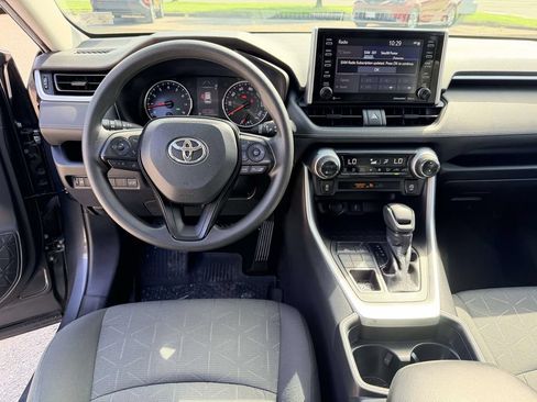 Certified 2020 Toyota RAV4 XLE w/ Convenience Package AWD/4WD image 2