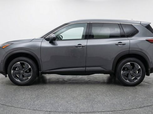 Used 2025 Nissan Rogue SV image 5