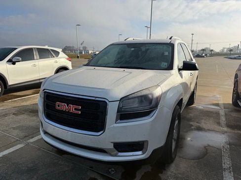 Used 2014 GMC Acadia SLE image 1