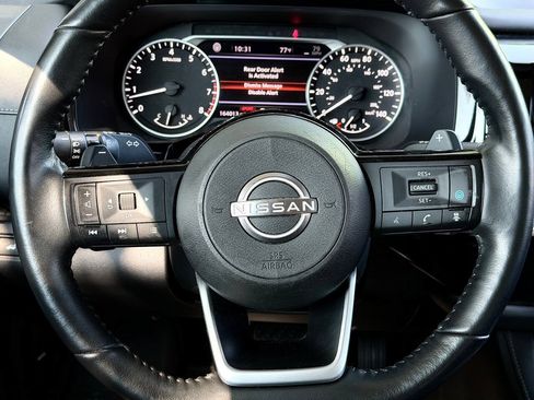 Used 2022 Nissan Pathfinder SL FWD image 59